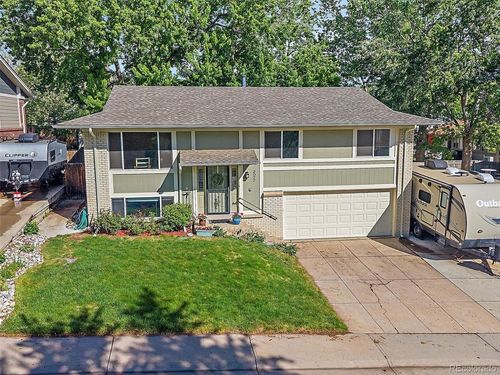 2077 S Xenon St, Lakewood, CO, 80228-4353 | Card Image