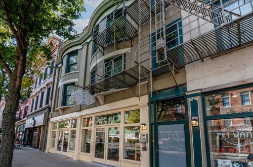 1407 Vine St, Cincinnati, OH, 45202-7238 | Card Image