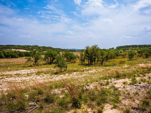 000 Towering Oaks Ranch, Dripping Springs, TX, 78676 | Card Image