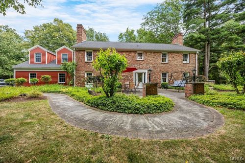 7506 Strawberry Ln, Manlius, NY, 13104-9758 | Card Image