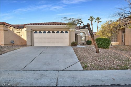 8041 Pottery Creek Dr, Las Vegas, NV, 89128-7986 | Card Image