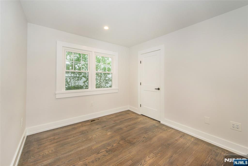Residential Income in Maplewood 3