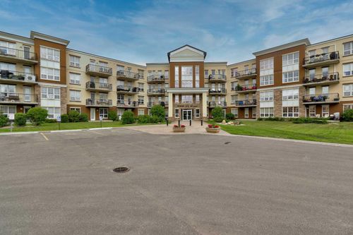415-12330 102 Street, Grande Prairie, AB, T8V0N4 | Card Image