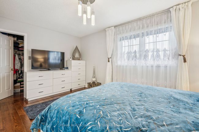 8 Louana Cres, Condo with 4 bedrooms, 4 bathrooms and 2 parking in Vaughan ON | Image 32