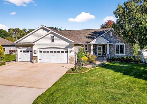 1516 Kingswood Drive, NEENAH, WI, 54956 | Card Image