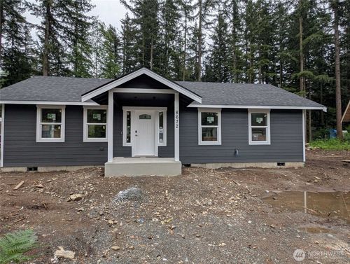 8672 Bell Ct, Maple Falls, WA, 98266-8230 | Card Image