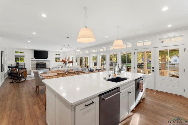 378 Cypress Creek Dr, House other with 4 bedrooms, 5 bathrooms and null parking in Mt Vernon TX | Image 10