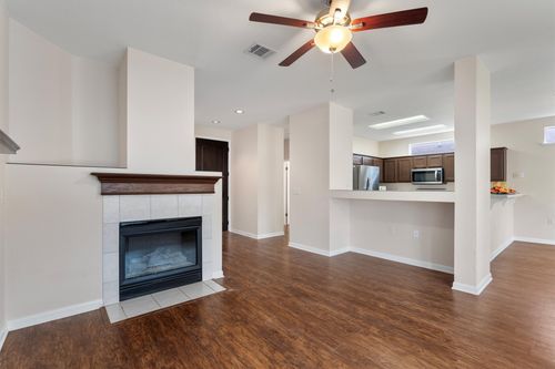 195 Whispering Wind Dr, Georgetown, TX, 78633-4584 | Card Image