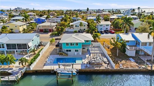 7 Avenida Carita, FORT MYERS BEACH, FL, 33931-4208 | Card Image
