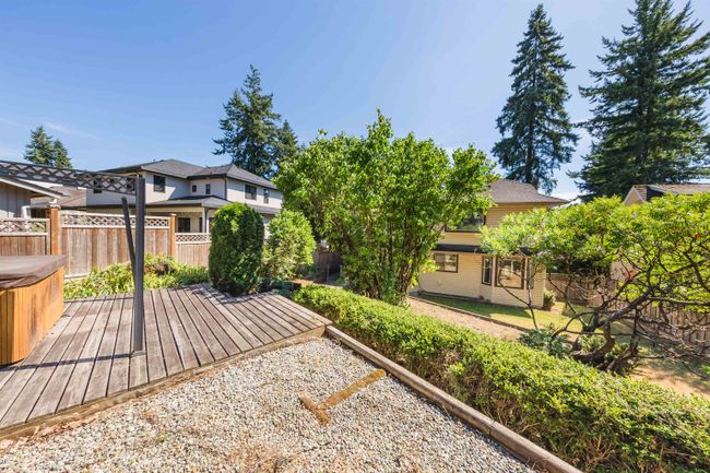 16463 78 Avenue, House other with 3 bedrooms, 2 bathrooms and 4 parking in Surrey BC | Image 18