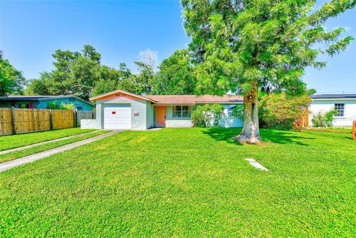 8330 59th Ln N, Pinellas Park, FL, 33781-1443 | Card Image