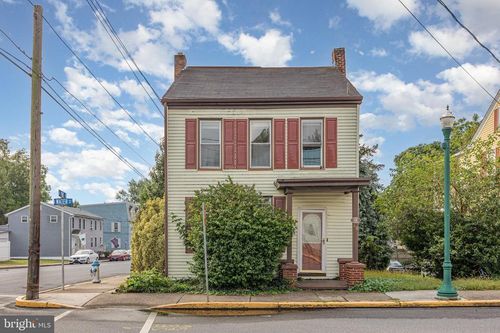 68 E Water St, MIDDLETOWN, PA, 17057-1868 | Card Image