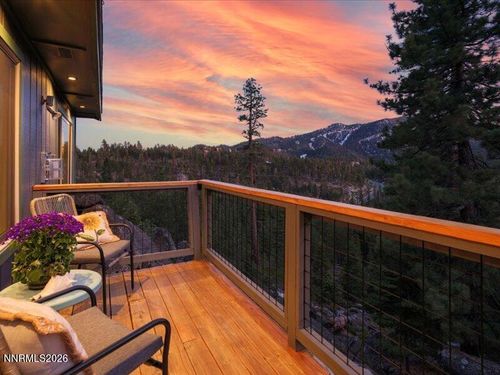 325 Barton Dr, Stateline, NV, 89449-1002 | Card Image