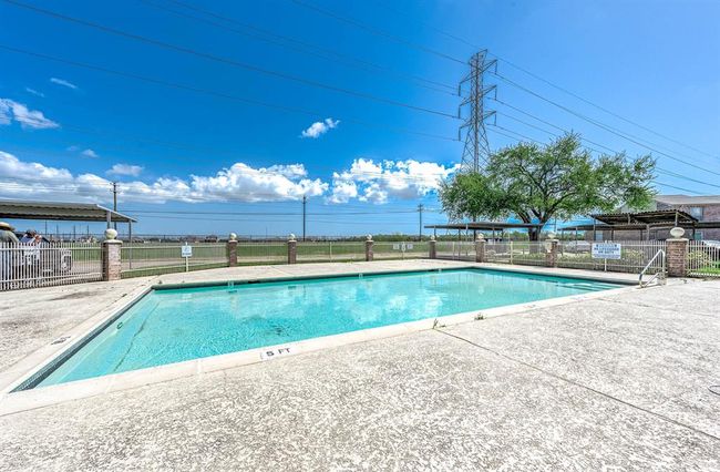 APT-807 - 7600 Emmett F Lowry Expy, Townhouse with 2 bedrooms, 2 bathrooms and null parking in Texas City TX | Image 21
