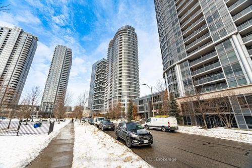 216-181 Village Green Sq, Toronto, ON, M1S0K6 | Card Image