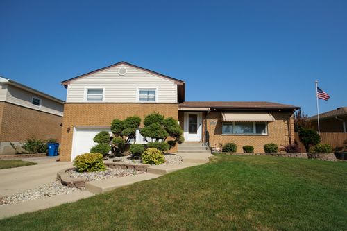 1209 Helen Dr, Melrose Park, IL, 60160-2241 | Card Image