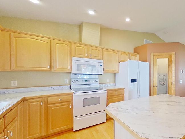 214 Linden Ave W Winsted MN 55395 USA-007-020-kitchen walk in pantry-MLS_Size.jpg | Image 7