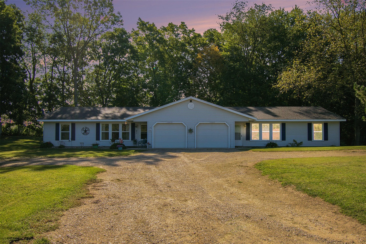 Sunshine Dr, Delton, MI 49046