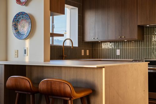 306-2469 Cornwall Ave, Vancouver, BC, V6K1B9 | Card Image