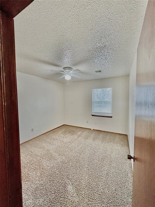 b-312 Chalmette Dr, Norman, OK, 73071-2855 | Card Image