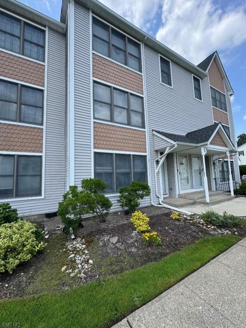 c-64 Heritage Ln, Hamburg, NJ, 07419-1330 | Card Image