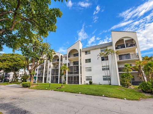 301-3300 Spanish Moss Ter, Lauderhill, FL, 33319-5012 | Card Image