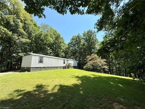 1927 Price Rd, Moravian Falls, NC, 28654-9565 | Card Image