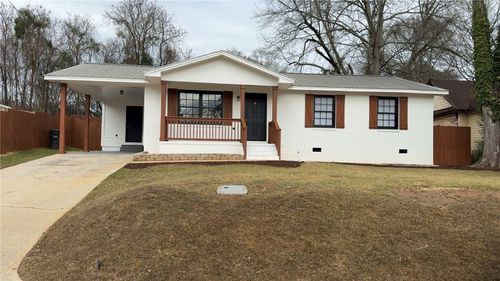 16 Jeter Ave, Opelika, AL, 36801-3726 | Card Image