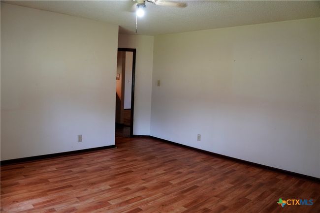 523 Blake St, House other with 4 bedrooms, 3 bathrooms and null parking in Victoria TX | Image 11
