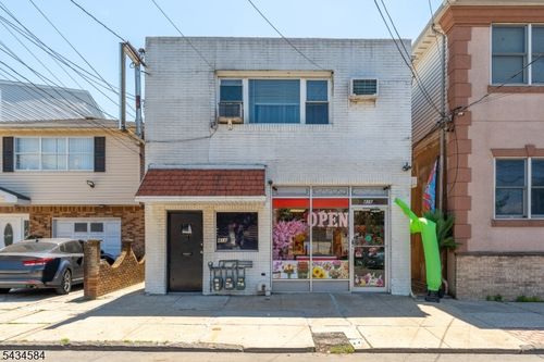 416 S 5th St, Elizabethport, NJ, 07206-1011 | Card Image