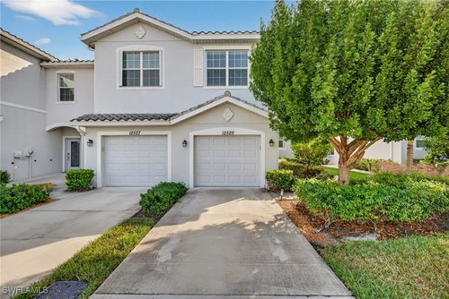 12529 Whitehaven Ln, FORT MYERS, FL, 33966 | Card Image