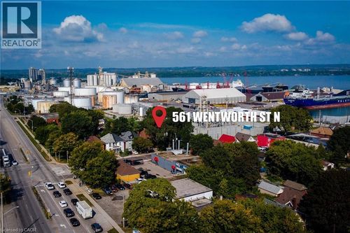 561 Wentworth St N, Hamilton, ON, L8L5X4 | Card Image