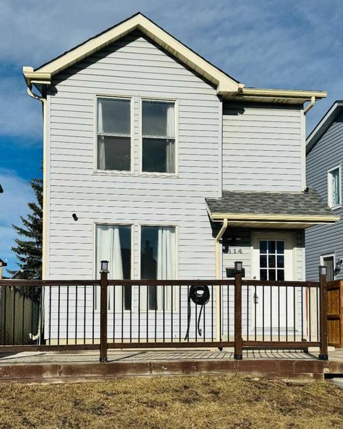 114 Castledale Way Ne, Calgary, AB, T3J2A2 | Card Image