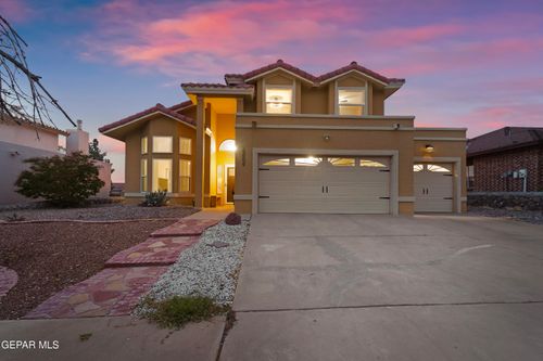 6809 Echo Cliffs Dr, El Paso, TX, 79912-7405 | Card Image