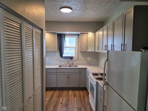 1430 Chestnut Street, Columbus, IN, 47201 | Card Image