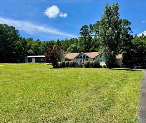 109 Smith Dr, Gadsden, AL, 35904-3077 | Card Image