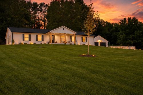 2877 Shutterlee Mill Rd, STAUNTON, VA, 24401-6302 | Card Image