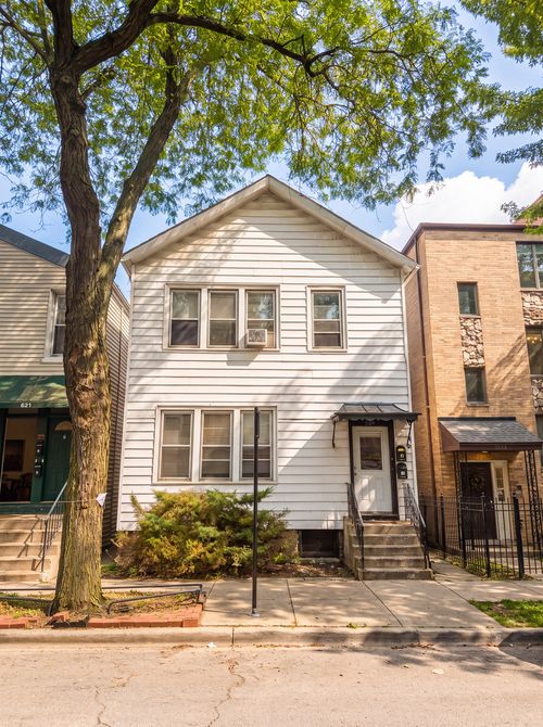 823 Carpenter St, Chicago, IL, 60607-4239 | Card Image