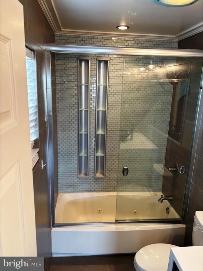 1043 Gardenview Loop, Condo with 3 bedrooms, 3 bathrooms and null parking in WOODBRIDGE VA | Image 29