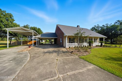 120 Little Farms Rd, Youngsville, LA, 70592-6326 | Card Image