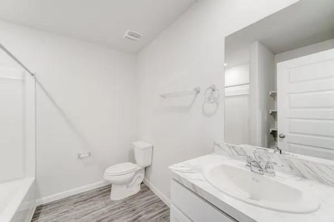 1004 Greenspointe Ave, House other with 4 bedrooms, 3 bathrooms and null parking in La Grange TX | Image 24