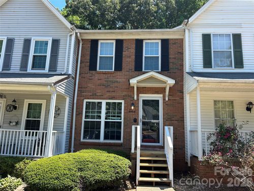 6466 Windsor Gate Ln, Charlotte, NC, 28215-4226 | Card Image