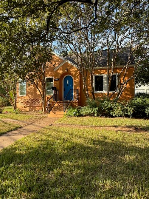 3014 Windsor Rd, Austin, TX, 78703-2348 | Card Image