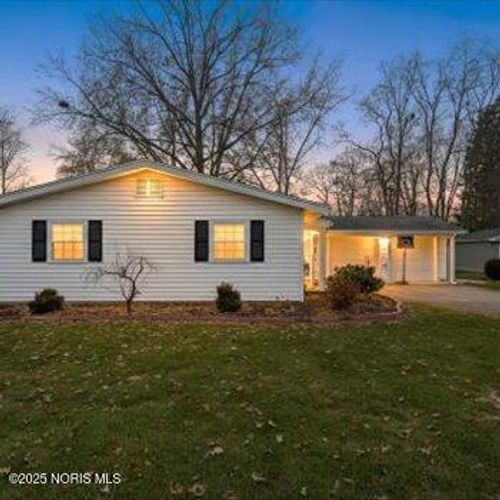 5957 Graystone Dr, Sylvania, OH, 43560-1157 | Card Image