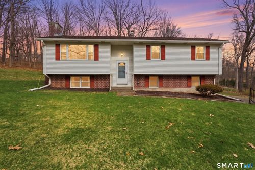 55 Saw Mill Rd, Middletown, CT, 06457-1527 | Card Image