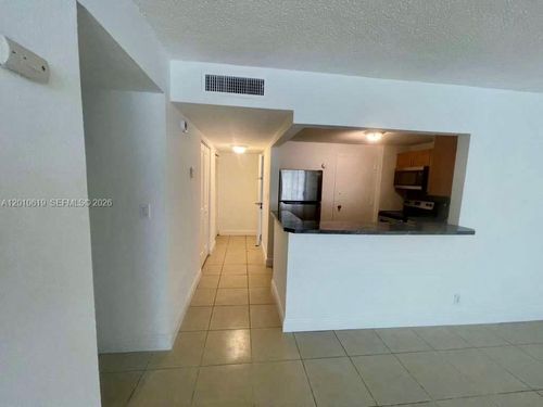 b109-9143 Sw 77th Ave, Miami, FL, 33156-7616 | Card Image