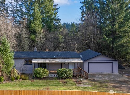 733 Tipsoo Loop S, Rainier, WA, 98576-9743 | Card Image