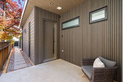 2-3657 W 11th Avenue, Vancouver, BC, V6R2K4 | Card Image