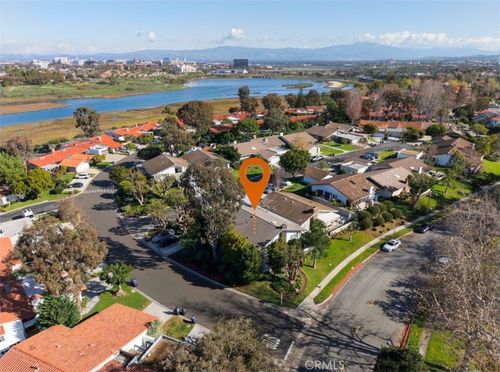 401 Onda, Newport Beach, CA, 92660-3525 | Card Image