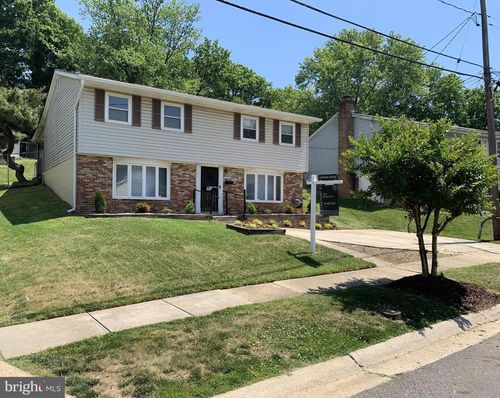 7950 Dellwood Ave, Glenarden, MD, 20706-1704 | Card Image